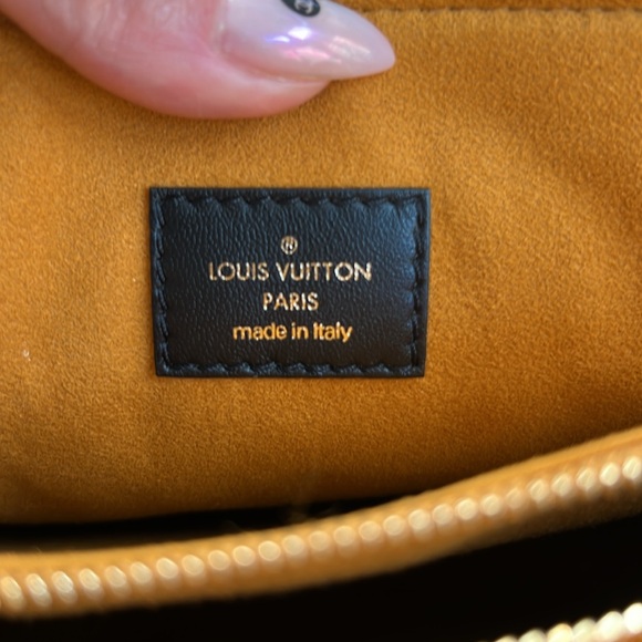 🔥Louis Vuitton Coussin MM - FULL SET with COA - Picture 11 of 16